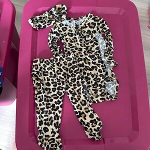 Posh peanut Lana two piece set with matching bow